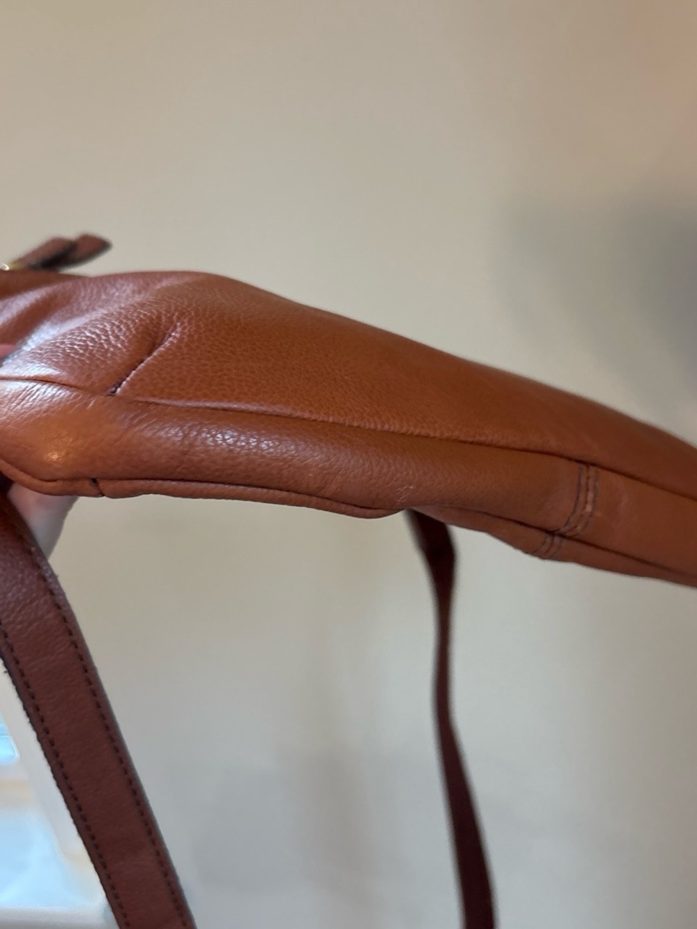 Fossil Cognac Pebbled Leather Crossbody Bag - Picture 3 of 8